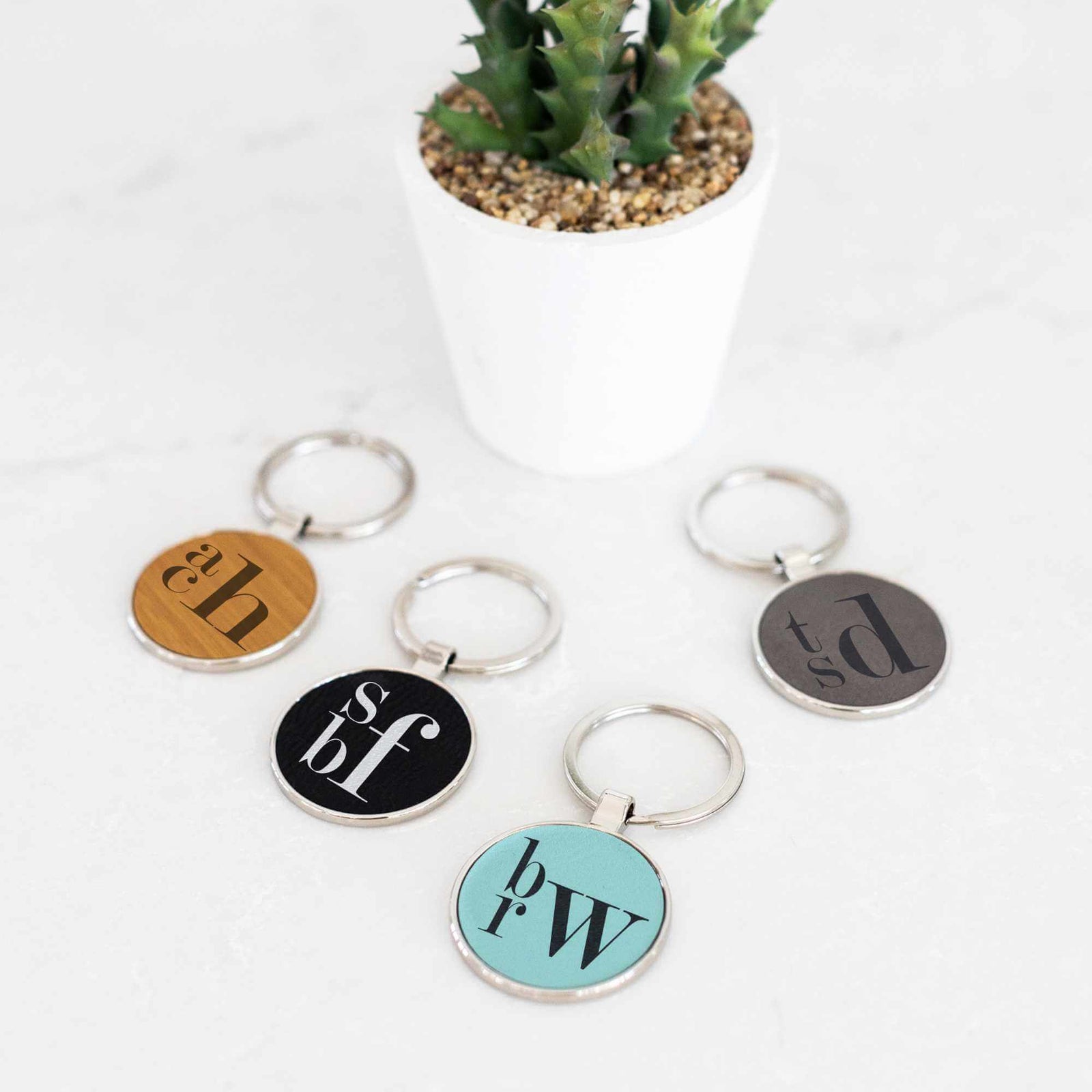 Monogrammed Round Keychain - Vegan Leather