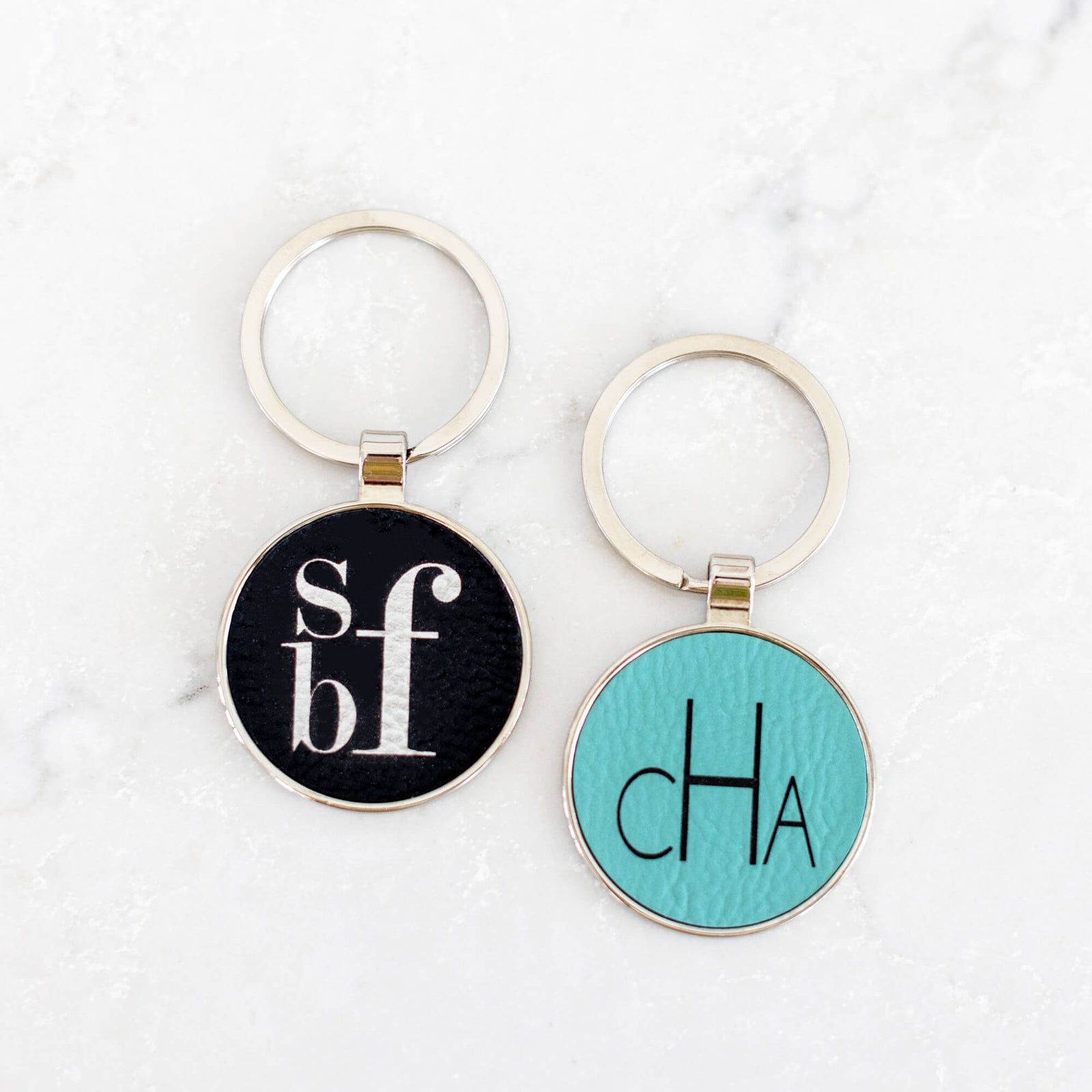 Monogrammed Round Keychain - Vegan Leather