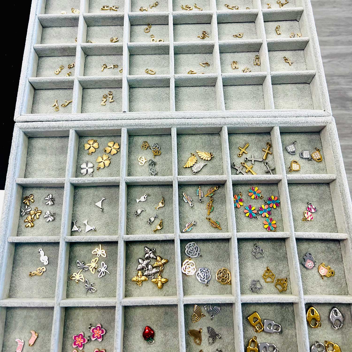 Charm Bar Girls' Night in The Lab