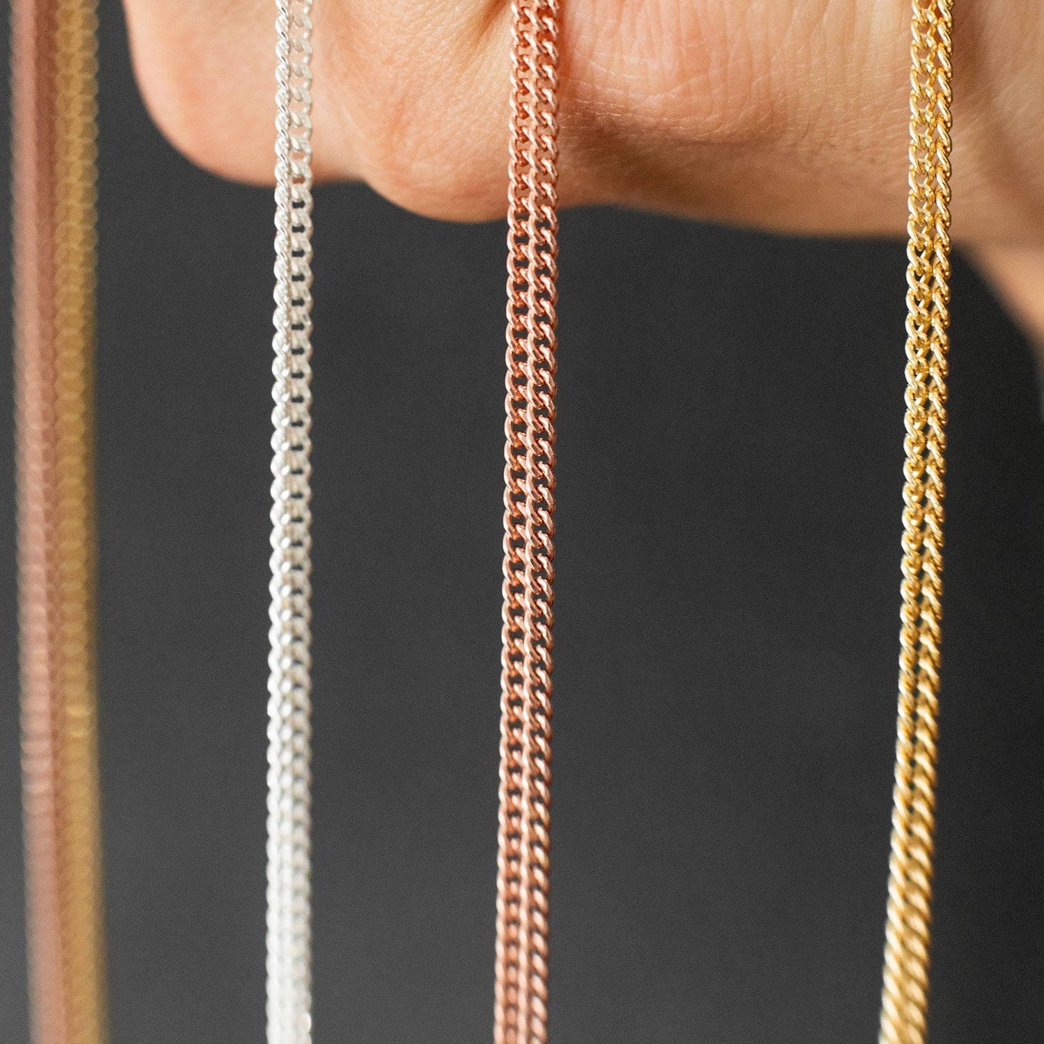 Permanent Bracelet Birthday Party in The Lab