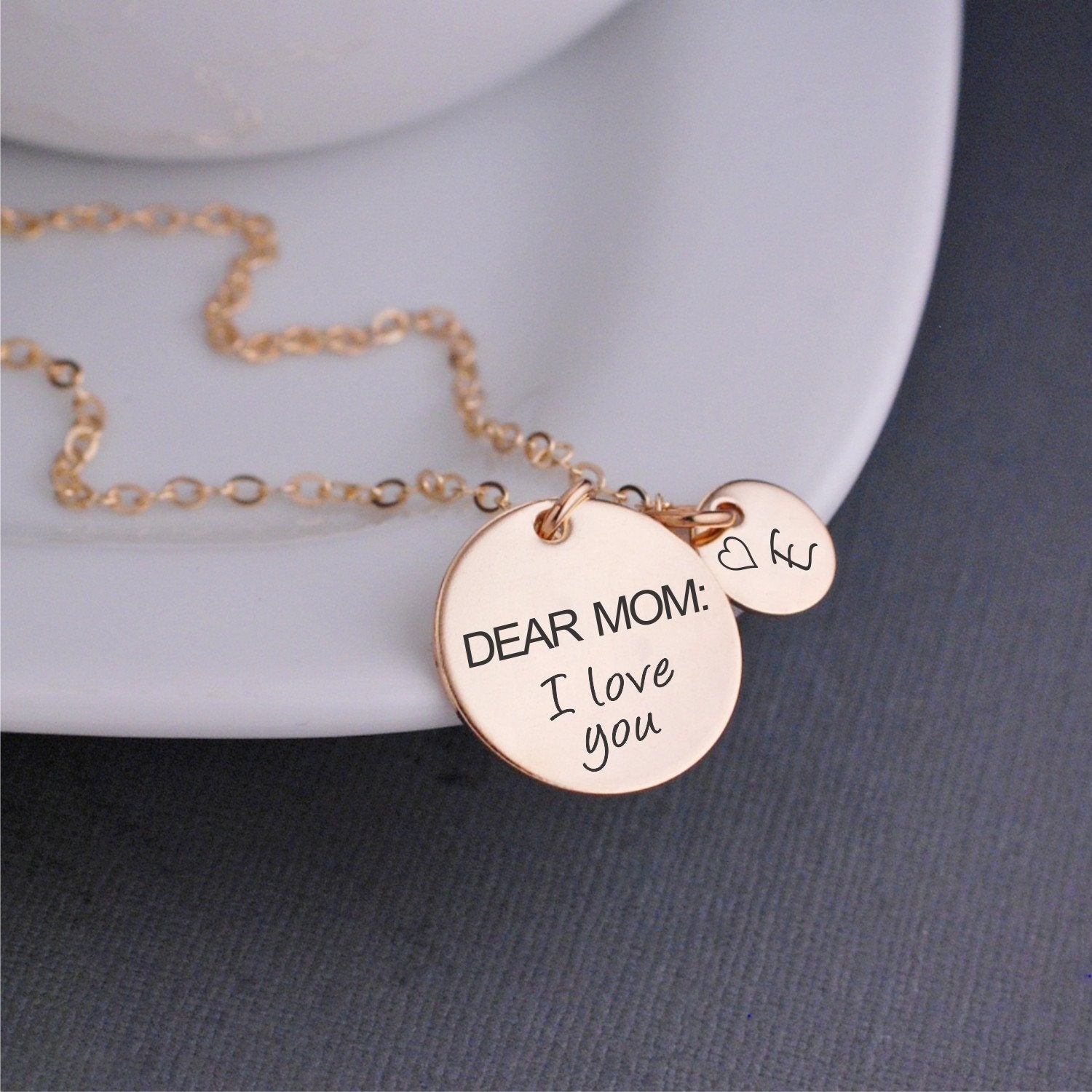 Dear Mom: I Love You Necklace – Necklace – georgiedesigns