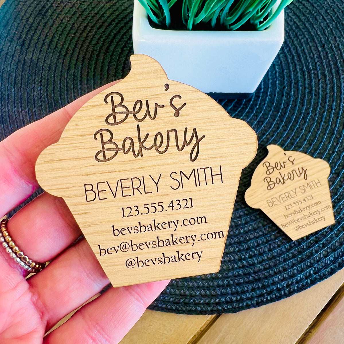 Wood Business Cards - Cupcake