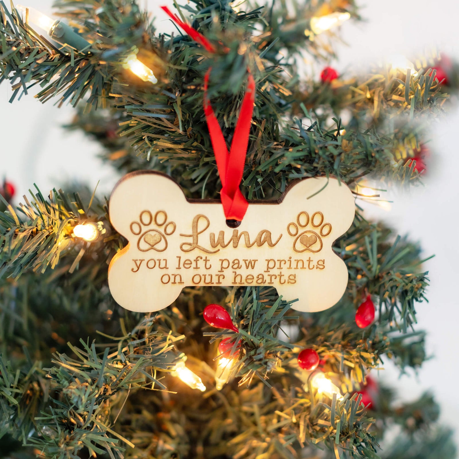 Pet Memorial Tree Ornament with Pet's Name