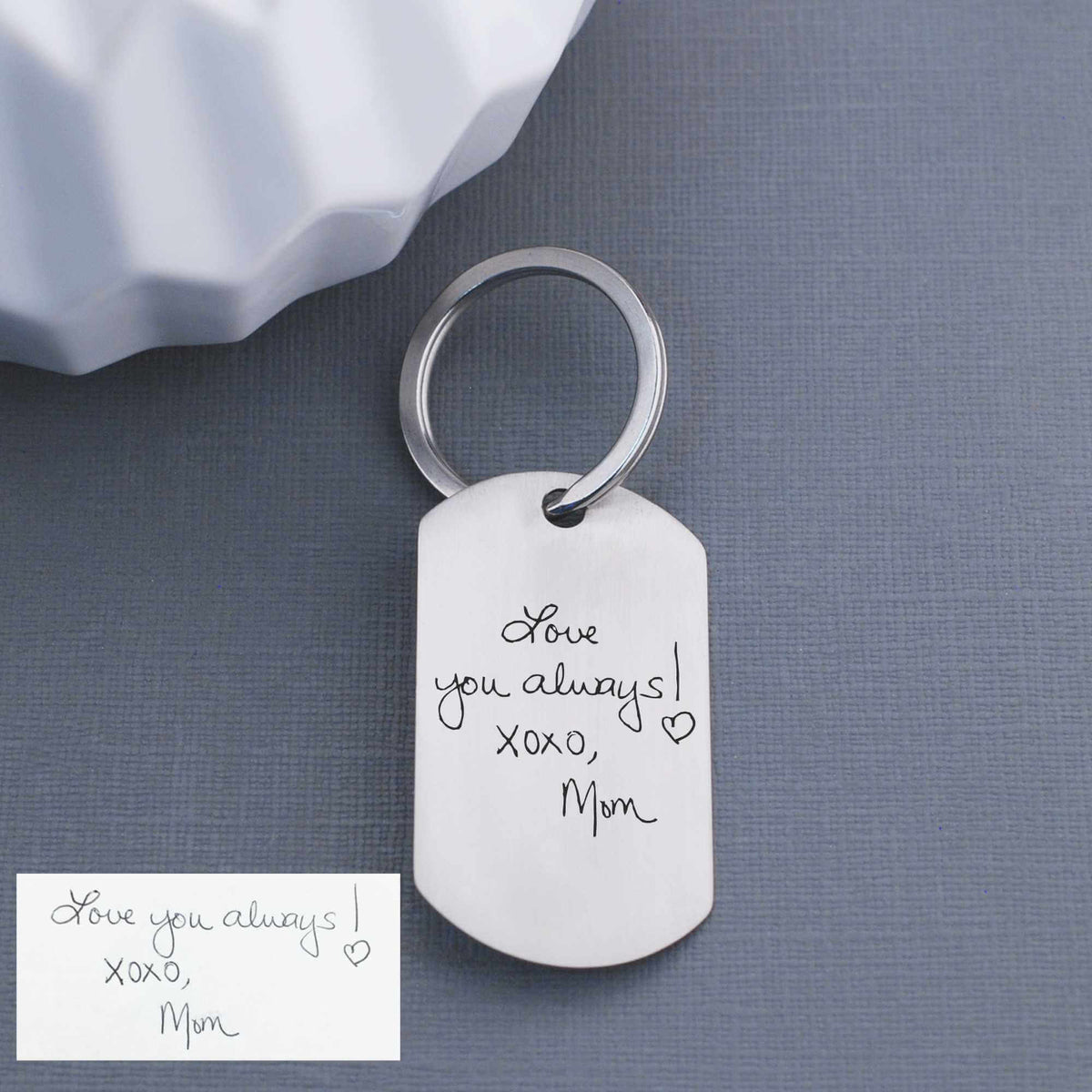 Personalized Engraved White Wooden Wedding Favor Key Chain Round / 50 Pieces