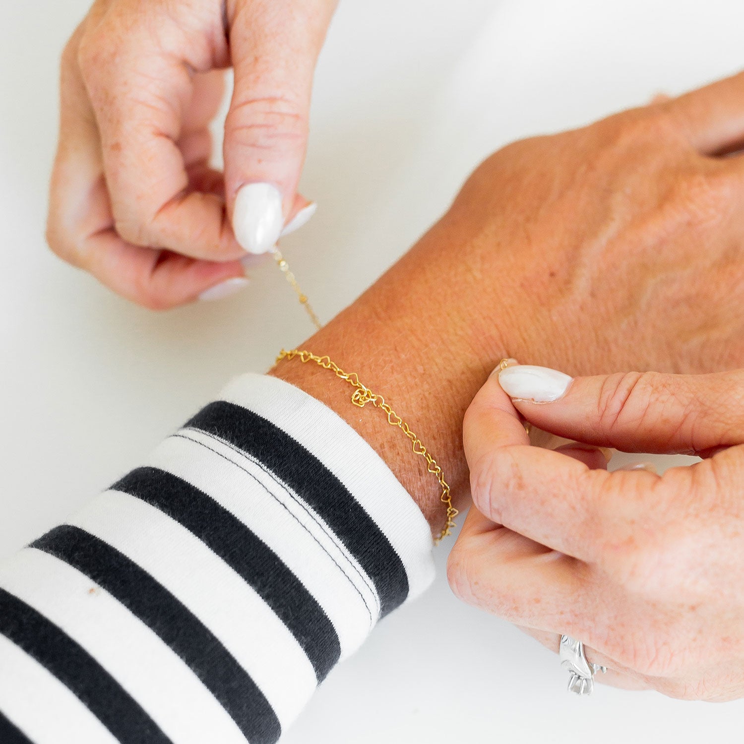 Permanent Bracelet Girls' Night in The Lab