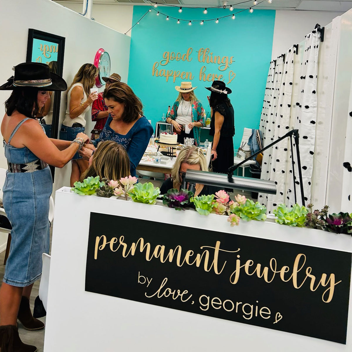 Permanent Bracelet Girls' Night in The Lab