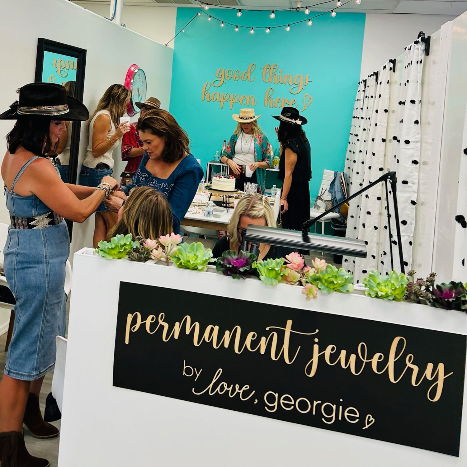 Permanent Bracelet Girls' Night in The Lab