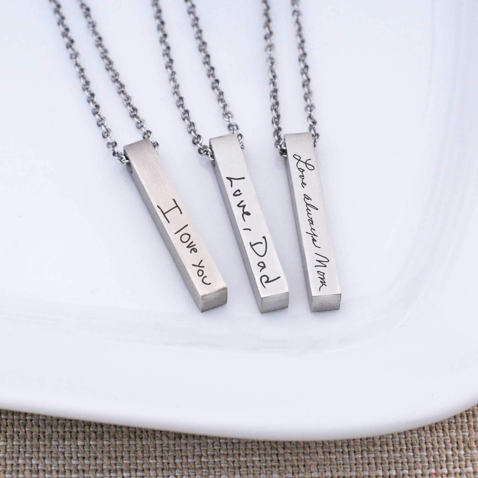 Personalized Bar Necklace Engraved Necklace Baby Name Necklace for Mom –  TheSaltyHut